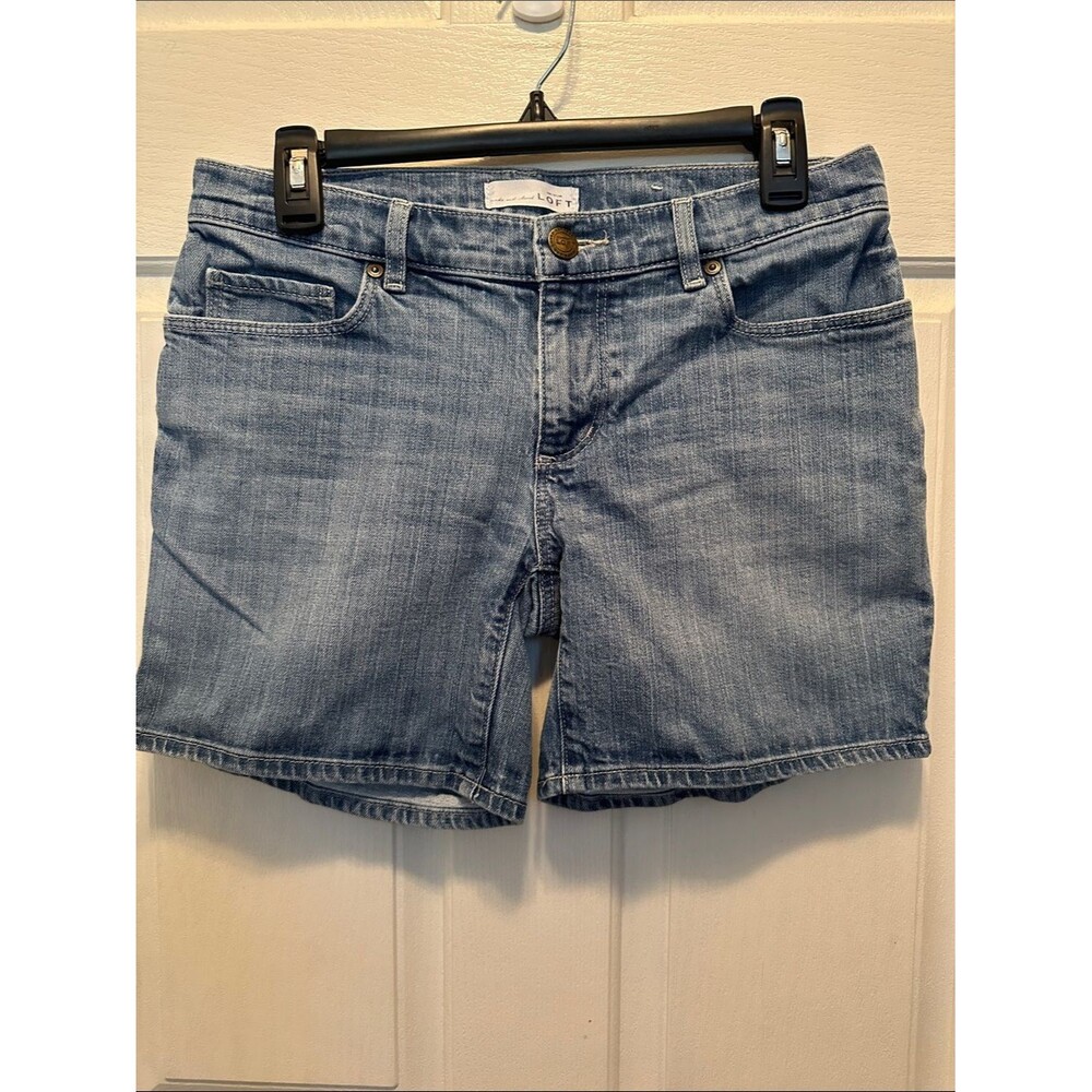 LOFT Light Blue Washed Denim Jean Shorts Size 2 (26) 6” Inseam Summer Vacation